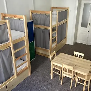  Hostel Bison